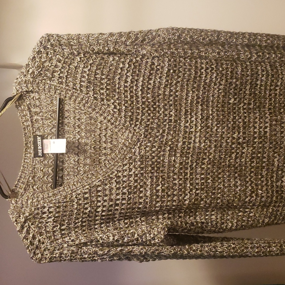 Joe Boxer Muti-Tone Green and Cream Sweater